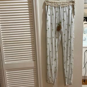 Skemo Beach adorable pants